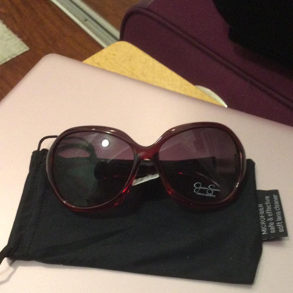 ❤️PRETTY J.S. SUNGLASSES❤️ - Picture 8 of 10